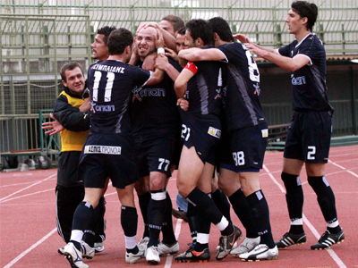 «Σφραγίζει» την άνοδο και η Καβάλα