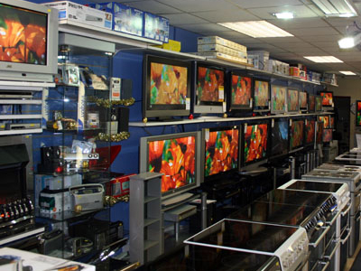 Αντί για ναρκωτικά… βρήκαν κλεμμένες τηλεοράσεις και ραδιοσιντί!