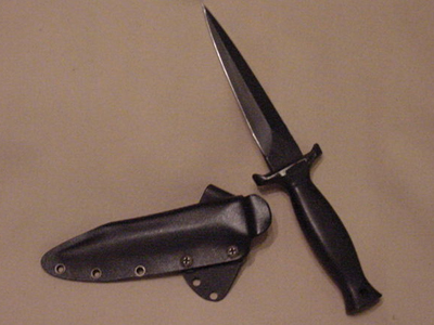 Λήστευαν πεζούς με την απειλή μαχαιριού