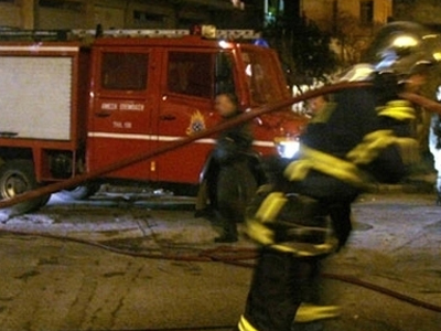 Πυρκαγιές σε Ι.Χ σε Αθήνα και Σαλαμίνα