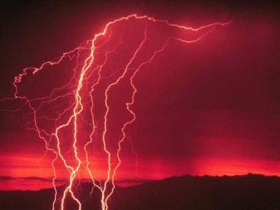 Κεραυνοβολήθηκε η Χαλκιδική