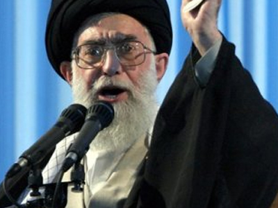 Απειλεί τη Δύση ο ανώτατος πνευματικός ηγέτης του Ιράν