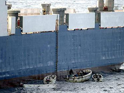 Πακιστανικό πλοίο στα χέρια Σομαλών πειρατών