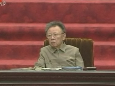 Δημόσια εμφάνιση – έκπληξη του ηγέτη της Βόρειας Κορέας