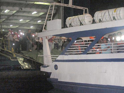 Πρόσκρουση πλοίου στο λιμάνι της Κύθνου