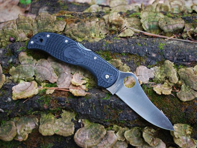 Ακινητοποίησε ληστή που τον απειλούσε με μαχαίρι