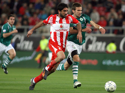 Κοντά σε Κωνσταντίνου και Κονέ ο Ηρακλής