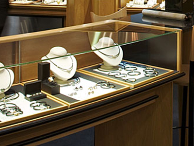 Κοσμηματοπώλης σε ρόλο… κλεπταποδόχου