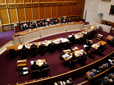 Άφησαν το παιδί τους να πεθάνει από την πείνα