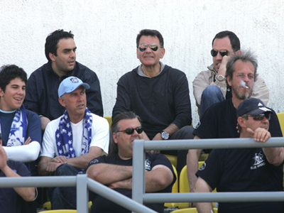 Κόντρα Κούγια – Blue Vayeros