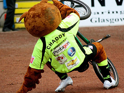 ”Κουκουβάγια”… έπεσε από ποδήλατο