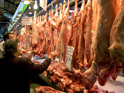 Για τα «μάτια των media» οι παρεμβάσεις στο κρέας