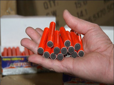 Τραυματισμός δεκατριάχρονου από φωτοβολίδα