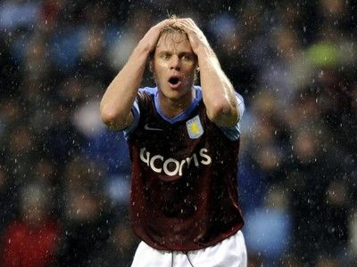 Σκέφτεται να σταματήσει το ποδόσφαιρο ο Λάουρσεν