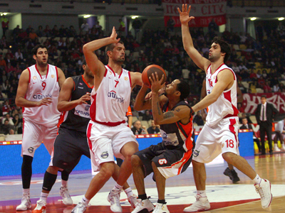 Δεύτερος με ήττα 78-68 από τη Λε Μαν ο Ολυμπιακός