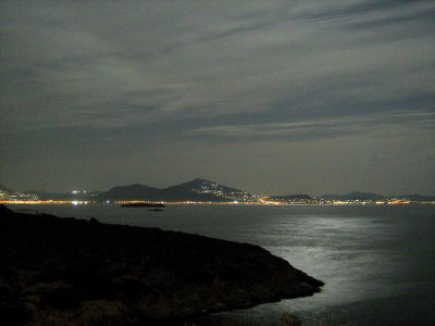 Πτώμα μυστήριο βρέθηκε στη Βουλιαγμένη