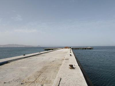 Αστυνομικοί ανέσυραν 59χρονο από την θάλασσα