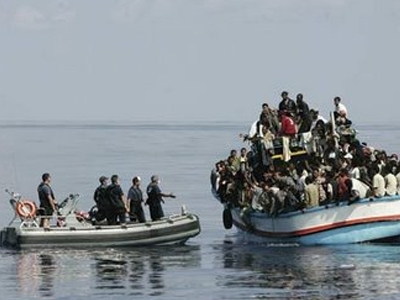 Λαθρομετανάστες ”εξέπεμψαν” SOS