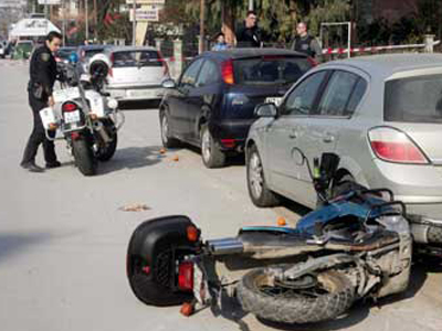 Ληστεία με πυροβολισμούς στη λεωφόρο Θηβών