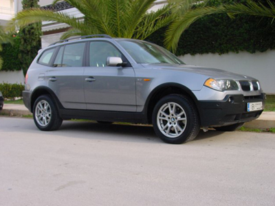 Έδωσε το αυτοκίνητο για δοκιμή και της το έκλεψε