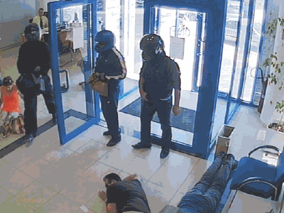 Η κάμερα «είδε» τους ληστές