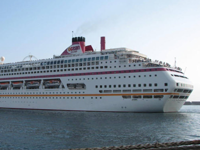 Κρουαζιερόπλοιο συγκρούστηκε με φορτηγό πλοίο στο Ηράκλειο