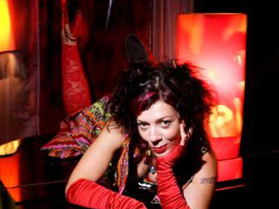 Αποσπάσματα βουλιμικού λόγου L.S.D. (Ladies Sing Desperately)