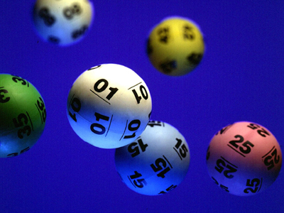 Κέρδισαν το ΛΟΤΤΟ και ψάχνουν για νύφη για τον 33χρονο γιο τους