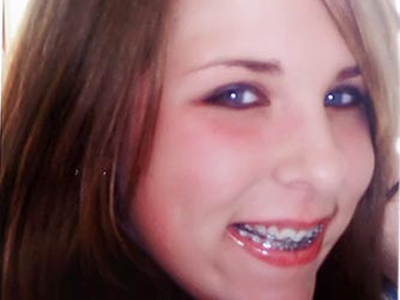 49χρονη μητέρα “πούλησε έρωτα” σε 14χρονη και την οδήγησε στον θάνατο