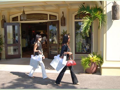 Πολυκαταστήματα ανοικτά οκτώ Κυριακές το χρόνο;