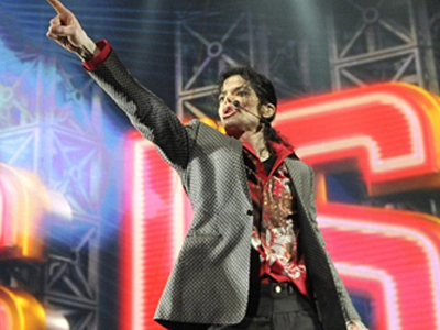 Πανικός με τα εισιτήρια των συναυλιών του Michael Jackson