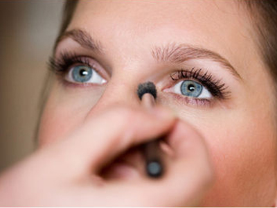 Πώς μπορείτε να απαλλαγείτε από τα πρησμένα μάτια