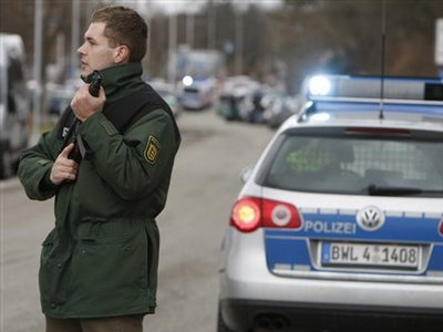 Μασκοφόρος μαχαίρωσε μαθήτρια στη Γερμανία και διέφυγε