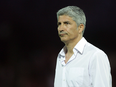 Τα… βρόντηξε και έφυγε από την ΑΕΚ ο Στέλιος Μανωλάς