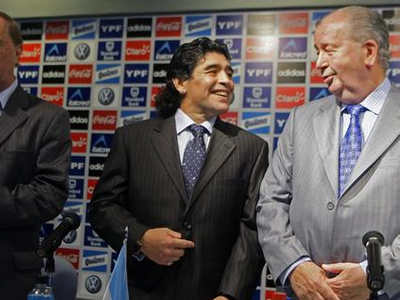 Μαραντόνα: Με πλήγωσε που με είπαν προδότη