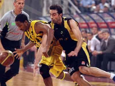 Στη Eurolague το Μαρούσι, 76-72 τον Άρη στο «Αλεξάνδρειο»