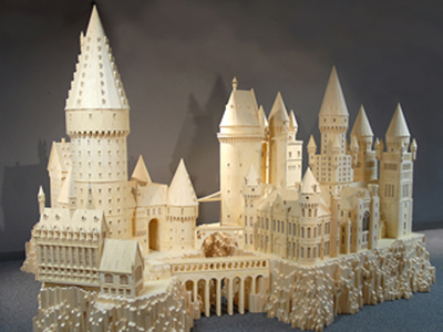 Το σχολείο του «Χάρι Πότερ» φτιαγμένο από σπίρτα