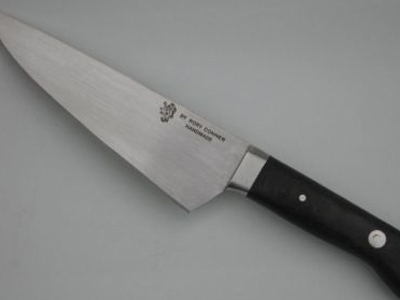 Άγρια δολοφονία κομμωτή με δέκα μαχαιριές