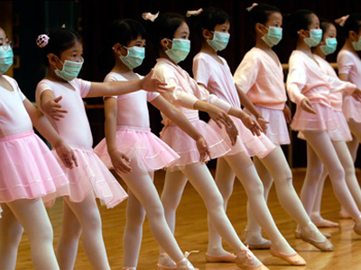 Επιστρέφει στην καθημερινότητα το Μεξικό μετά την ”μπόρα” της γρίπης