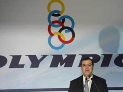 Κατά δύο μήνες νωρίτερα αναλαμβάνει την Οlympic Ηandling, η ΜΙG