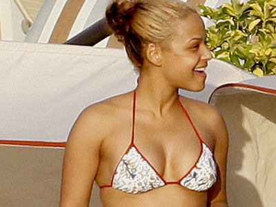 Η Κριστίνα Μίλιαν με μπικίνι που κόβει την ανάσα