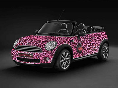 Το Life Ball MINI 2009, σχεδιασμένο από τους “The Blonds” για την Katy Perry