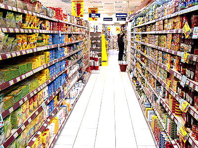 Έφαγαν, ήπιαν και έκλεψαν το mini market