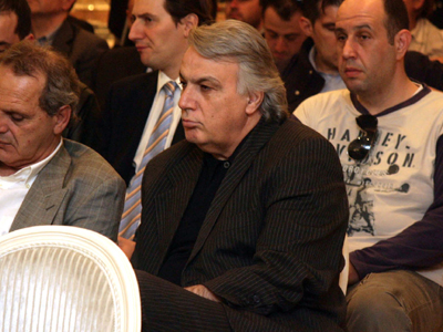 Καταγγέλλει νοθεία ο Β. Μητρόπουλος