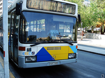 Έκλεβαν πολίτες σε τρένα και λεωφορεία