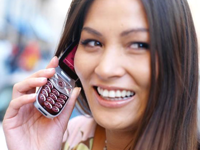 Έρχονται τα υβριδικά κινητά τηλέφωνα!