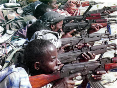 Μαίνονται οι αιματηρές συγκρούσεις στη Σομαλία