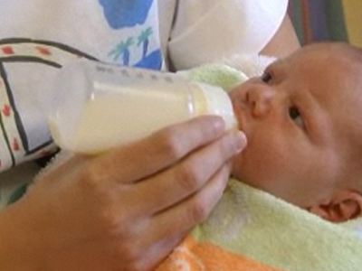 Πούλησαν το παιδί τους με αγγελία μέσω του διαδικτύου