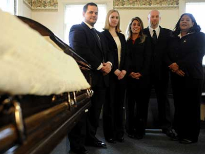 Σχολή… για νεκροθάφτες