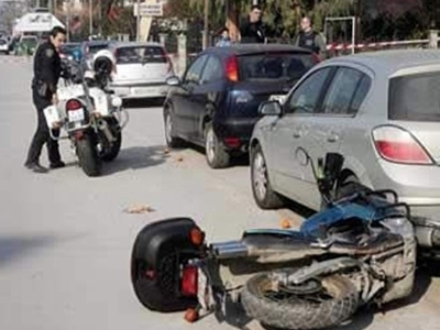 Μοτοσυκλετιστής παρέσυρε και σκότωσε 84χρονη